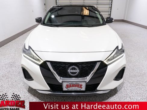 Used 2023 Nissan Maxima SL FWD image 7