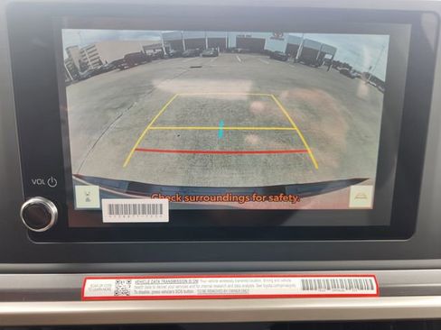 Certified 2026 Toyota Tacoma TRD Sport AWD/4WD image 17