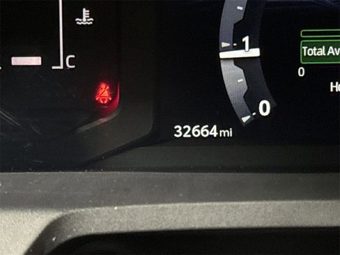 Used 2024 Toyota Tacoma SR5 image 12