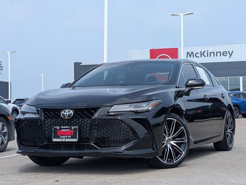 Used 2019 Toyota Avalon Touring w/ Advanced Safety Package FWD image 2