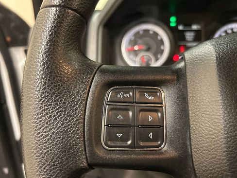 Used 2015 RAM 1500 Express RWD image 22