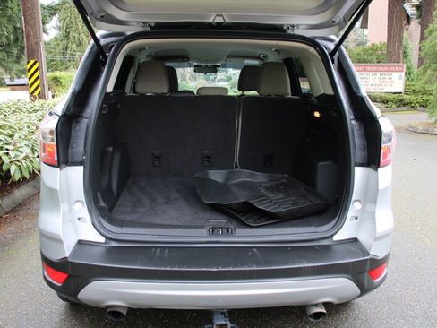 Used 2017 Ford Escape SE image 16