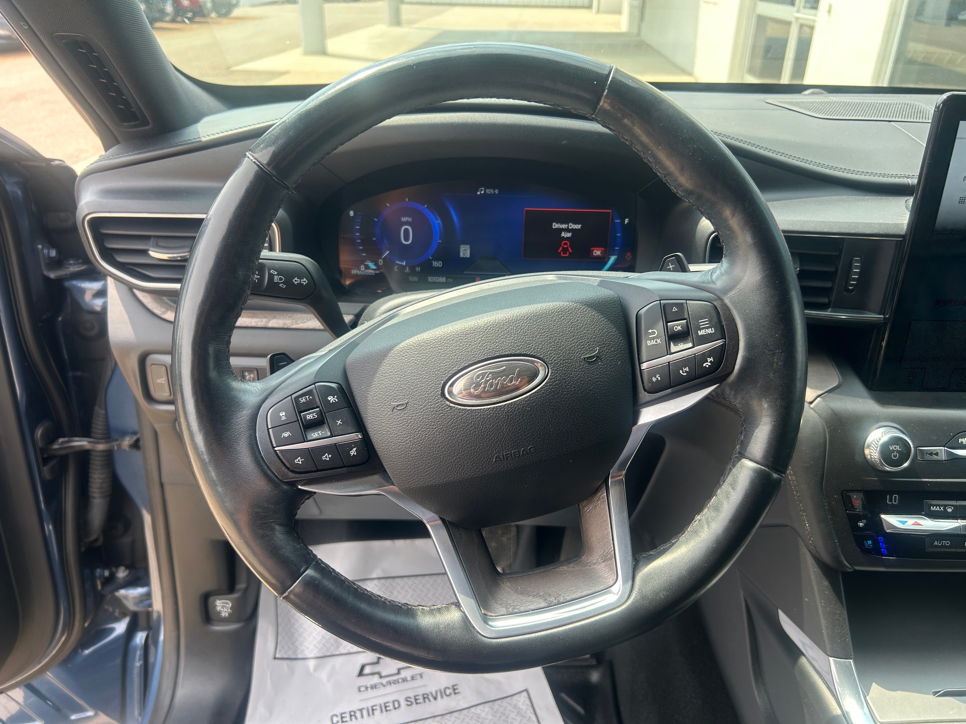 Used 2020 Ford Explorer Platinum w/ Premium Technology Package AWD/4WD image 19