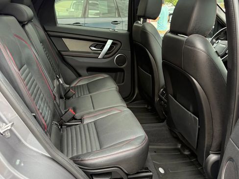 Used 2020 Land Rover Discovery Sport SE R-Dynamic image 17