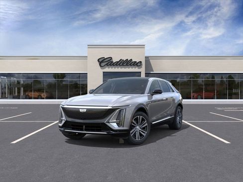 New 2025 Cadillac Lyriq Luxury image 8