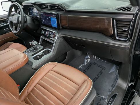 Used 2025 GMC Sierra 1500 Denali Ultimate image 28