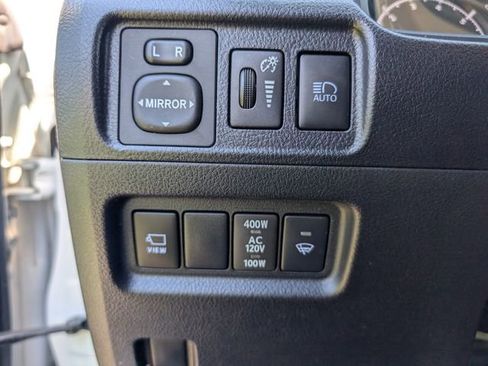 Used 2022 Toyota 4Runner SR5 Premium w/ Moonroof Package AWD/4WD image 12