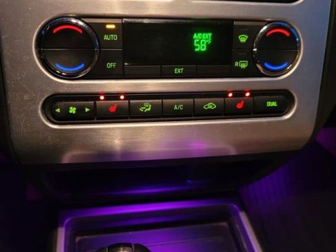 Used 2010 Ford Edge Limited image 17