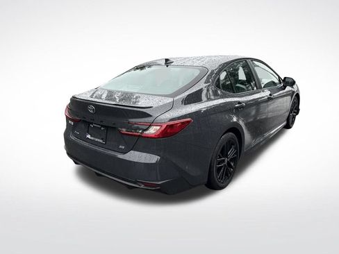 Used 2026 Toyota Camry SE FWD image 5
