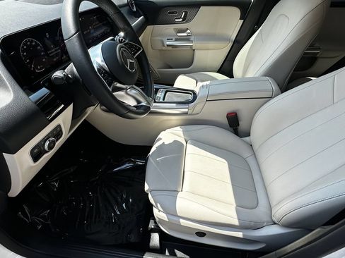 Certified 2026 Mercedes-Benz GLA 250 w/ Exclusive Package image 10