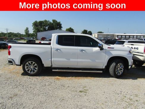 Used 2019 Chevrolet Silverado 1500 LTZ AWD/4WD image 6
