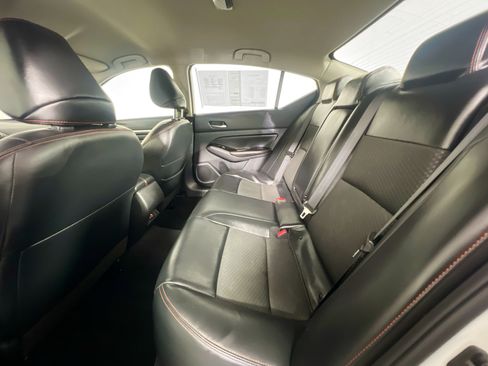 Used 2023 Nissan Altima 2.5 SR AWD/4WD image 28
