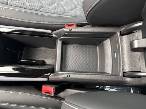 New 2026 Volkswagen Tiguan SEL R-Line image 18