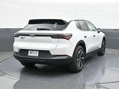 New 2026 Chevrolet Equinox EV LT FWD image 9