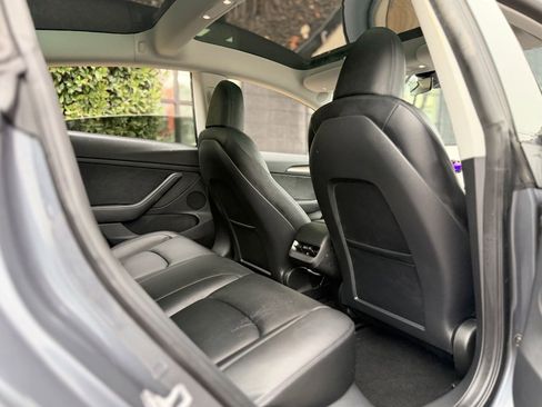 Used 2023 Tesla Model 3 Performance image 38