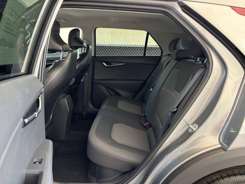 Used 2026 Kia Niro LX FWD image 25