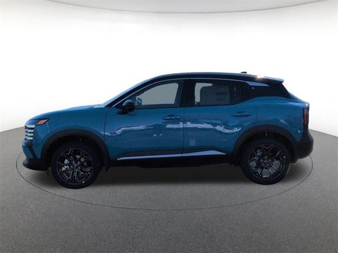 New 2026 Nissan Kicks SR w/ Cold Weather Package image 8