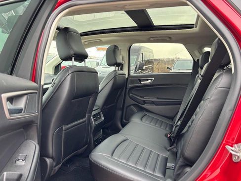 Used 2024 Ford Edge SEL w/ Convenience Package image 12