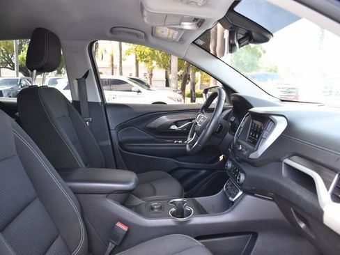 Used 2023 GMC Terrain SLE FWD image 25