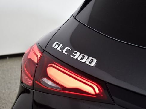 New 2026 Mercedes-Benz GLC 300 4MATIC image 13