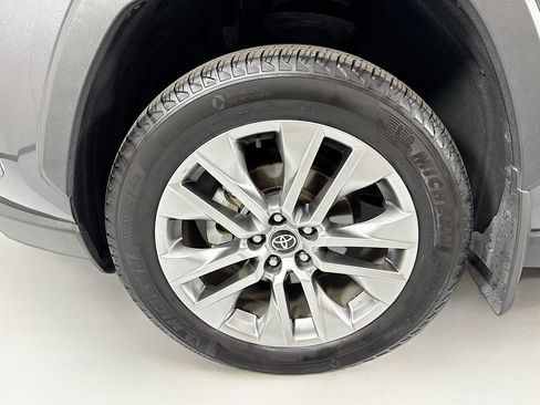 Used 2022 Toyota RAV4 Limited AWD/4WD image 30