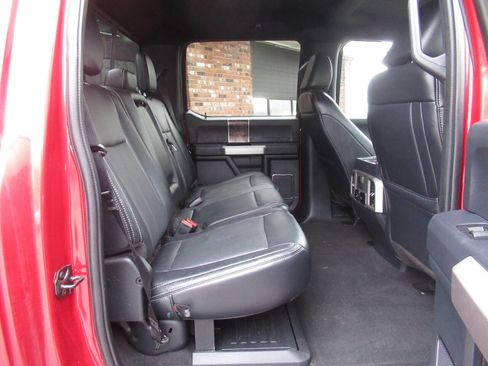 Used 2022 Ford F350 Lariat w/ Black Appearance Package image 11