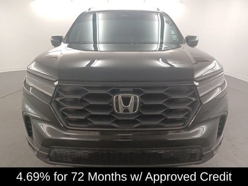 Certified 2023 Honda Pilot Sport image 2