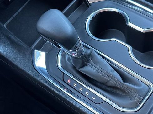 Used 2018 Chevrolet Traverse LT image 26