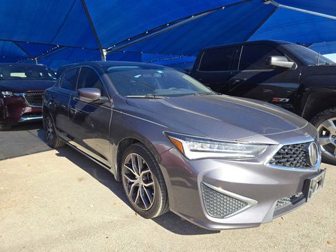 Used 2019 Acura ILX image 2