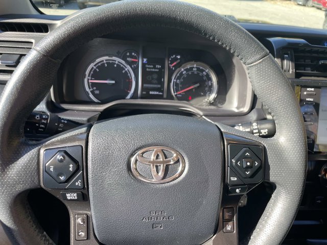 Used 2021 Toyota 4Runner Venture w/ Moonroof Package AWD/4WD image 31
