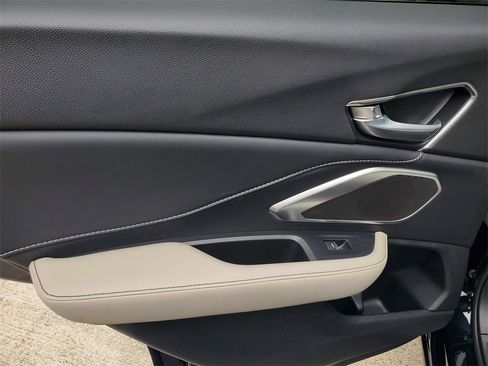 Used 2025 Acura RDX Base image 14