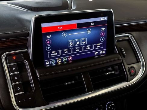 Used 2021 Chevrolet Suburban High Country w/ Premium Package image 46