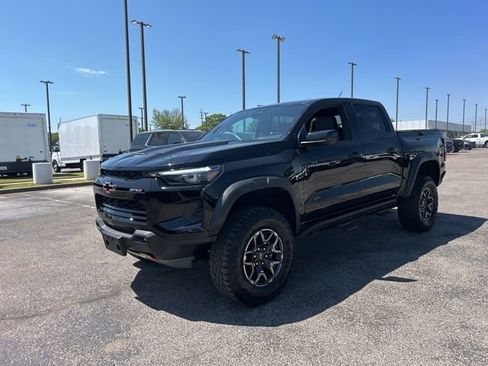 Used 2023 Chevrolet Colorado ZR2 w/ ZR2 Convenience Package III AWD/4WD image 7