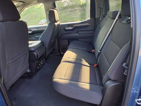 Used 2024 GMC Sierra 1500 SLE AWD/4WD image 13