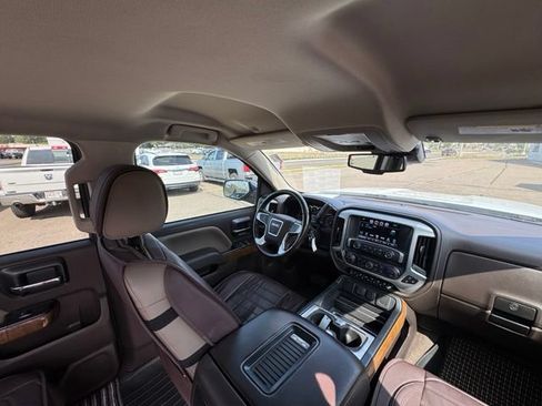 Used 2018 GMC Sierra 1500 SLT AWD/4WD image 25