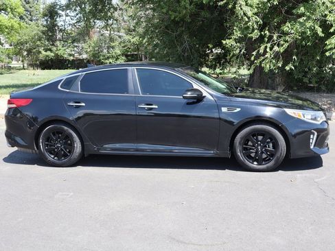 Used 2018 Kia Optima S FWD image 3