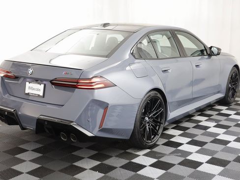 New 2026 BMW M5 w/ Executive Package image 22