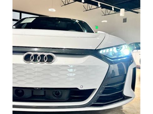 Used 2023 Audi e-tron GT Prestige w/ Prestige Package image 7