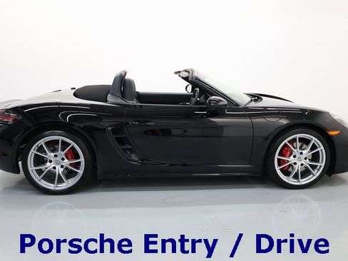 Used 2024 Porsche 718 Boxster S image 16