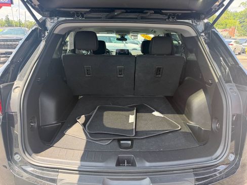 Used 2025 Chevrolet Blazer LT AWD/4WD image 8
