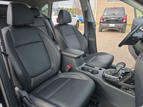 Used 2024 Kia Seltos SX w/ SX Sunroof Package image 10