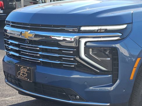 New 2026 Chevrolet Tahoe Premier image 2