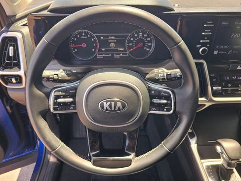 Used 2021 Kia Sorento EX w/ Panoramic Sunroof Package AWD/4WD image 16