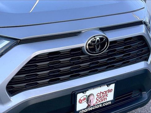 Used 2025 Toyota RAV4 XLE image 26