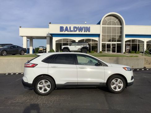 Used 2021 Ford Edge SE FWD image 8