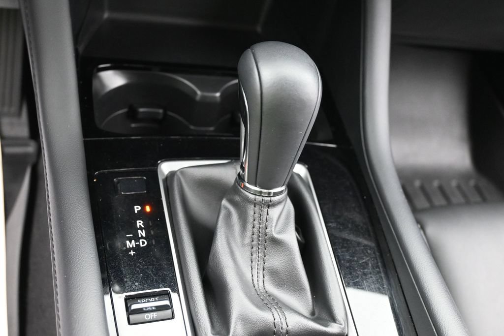 Used 2024 MAZDA MAZDA3 s FWD image 13
