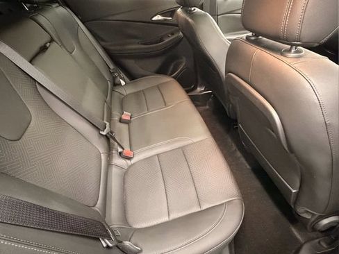 Used 2023 Buick Encore GX Essence w/ Experience Buick Package FWD image 19