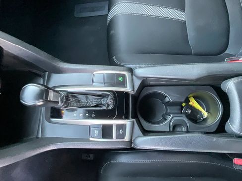 Used 2019 Honda Civic Sport image 18