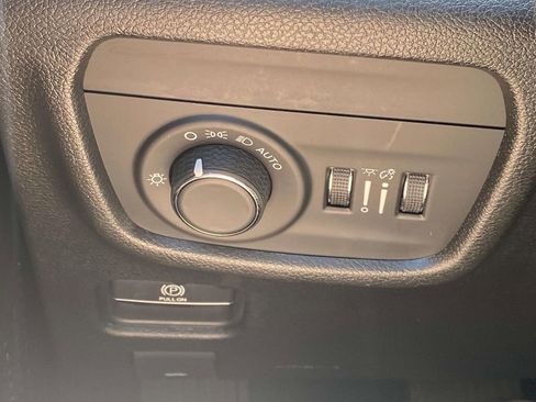 Used 2023 Jeep Grand Cherokee L Laredo w/ Luxury Tech Group I AWD/4WD image 34