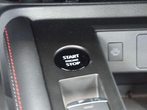 New 2026 Nissan Kicks SR image 32